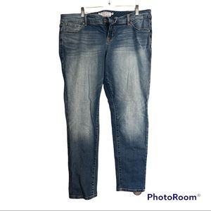 Torrid Boyfriend Jeans Size 14. Excellent Condition.